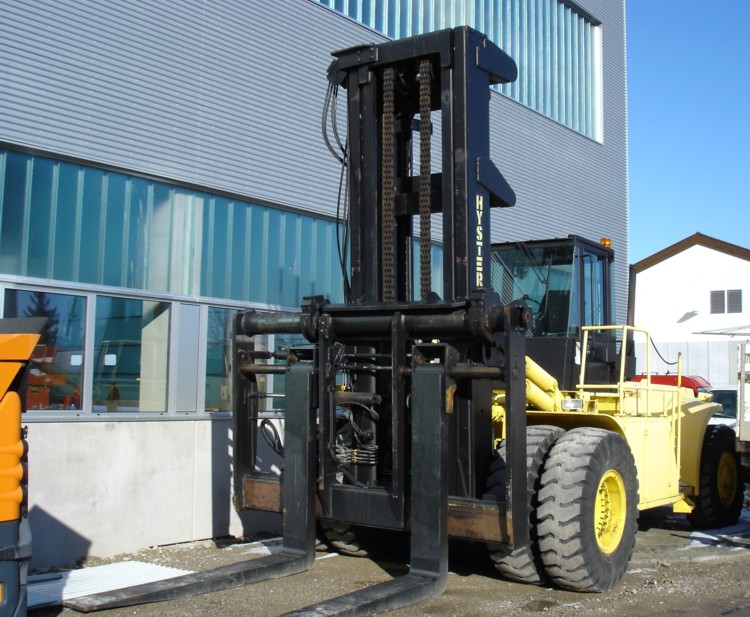 heavy forklift truck Schwerlaststapler carretilla pesada Hyster H32.00F year 1999 pic1.jpg